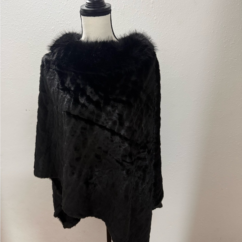 Catherine Malandrino Black Faux Fur Poncho